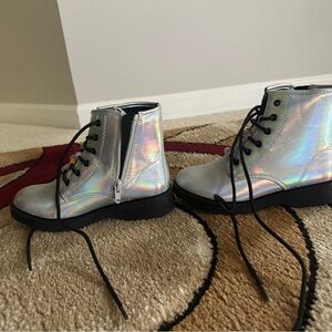 Place Holographic Kids Boots with Black Laces